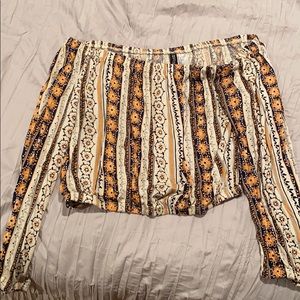 Cropped long sleeve top